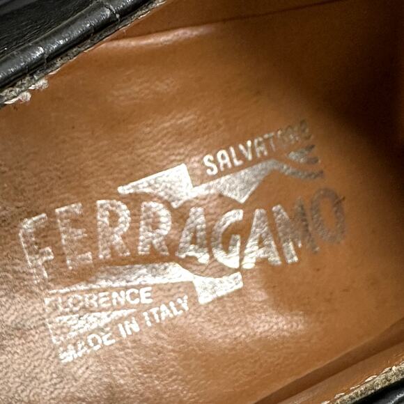 EXCELLENT Salvatore Ferragamo Wholecut Oxford Black Calf Italy UK 7.5 / US 8.5